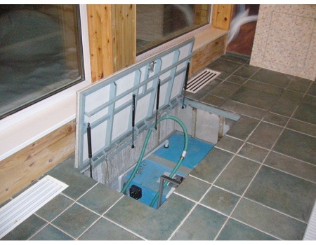 Напольный люк АМО 1300п*700